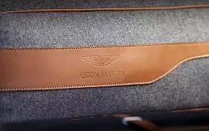   Aston Martin DBX - 2020