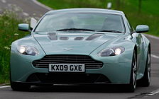   Aston Martin V12 Vantage Hardly Green - 2009