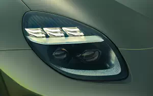   Aston Martin Vanquish Volante - 2025