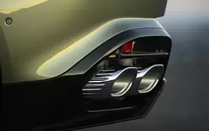   Aston Martin Vanquish Volante - 2025