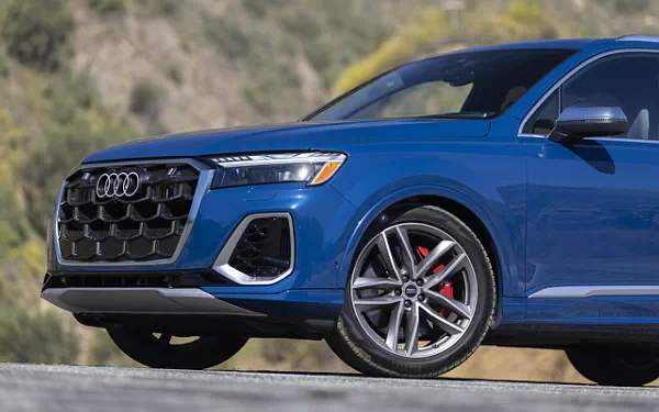   Audi SQ7 TFSI (Ascari Blue Metallic) US-spec - 2025