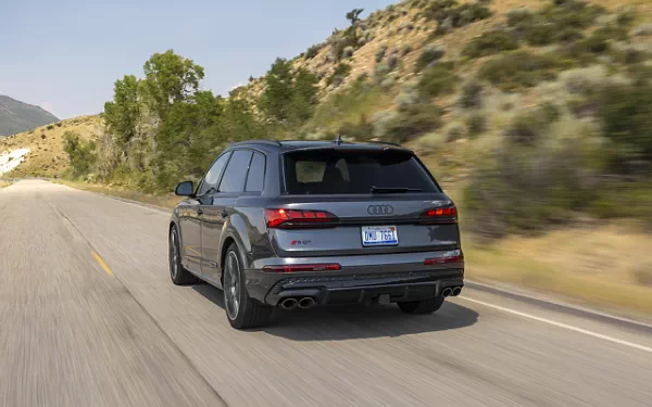   Audi SQ7 TFSI Black Optic Package (Daytona Grey) US-spec - 2025
