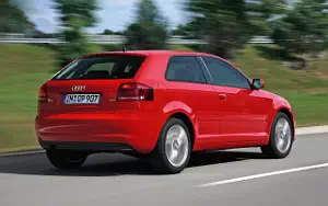 Обои автомобили Audi A3 - 2010