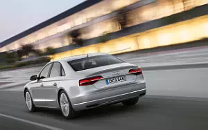   Audi A8 4.0 TFSI quattro - 2013