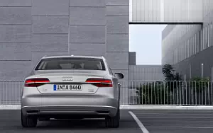   Audi A8 4.0 TFSI quattro - 2013