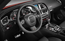   Audi RS5 - 2010