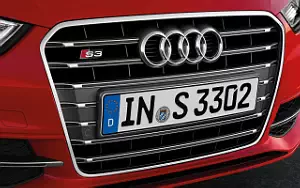 Обои автомобили Audi S3 - 2012