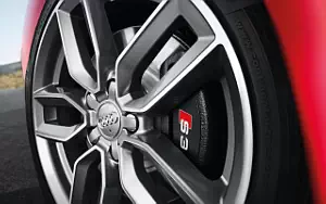Обои автомобили Audi S3 - 2012