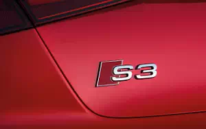 Обои автомобили Audi S3 - 2012