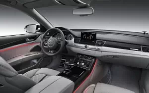   Audi S8 - 2011