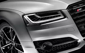   Audi S8 plus - 2009