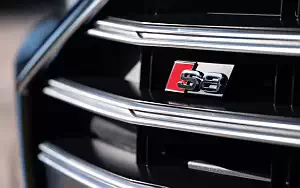   Audi S8 - 2019