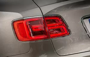   Bentley Bentayga Diesel (Dark Cashmere) - 2016