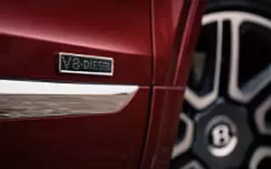   Bentley Bentayga Diesel (Rubino Red) - 2016