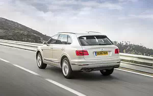   Bentley Bentayga Diesel (White Sand) - 2016