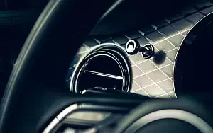   Bentley Bentayga V8 (Alpine Green) - 2020