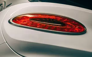   Bentley Bentayga Hybrid Odyssean Edition - 2022