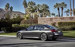 Обои автомобили BMW M760i xDrive US-spec - 2017