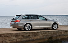 Обои автомобили BMW 520d Touring - 2010