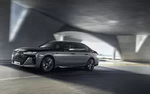   BMW M760e xDrive - 2022