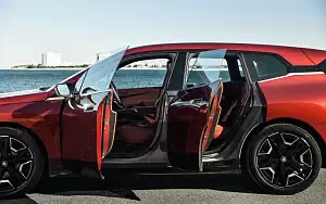 ���� ���������� BMW iX Sport - 2021