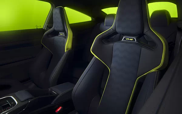   BMW M4 CS Edition VR46 - 2025