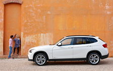 Обои автомобили BMW X1 - 2009