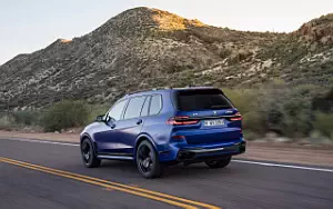 Обои автомобили BMW X7 M60i xDrive - 2022