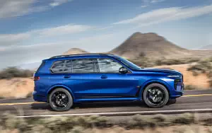 Обои автомобили BMW X7 M60i xDrive - 2022