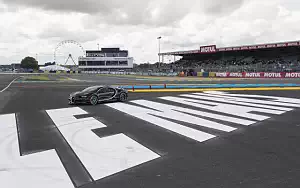   Bugatti Chiron - 2016