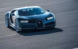   Bugatti Chiron - 2016