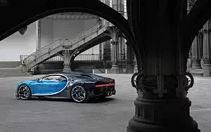   Bugatti Chiron - 2016
