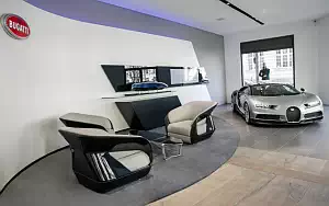   Bugatti Chiron - 2016