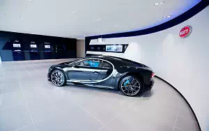  Bugatti Chiron - 2016