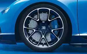   Bugatti Chiron - 2016