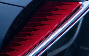   Bugatti Chiron - 2016
