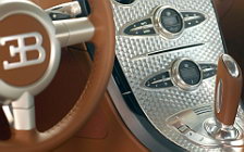   Bugatti Veyron - 2004