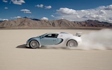   Bugatti Veyron - 2005