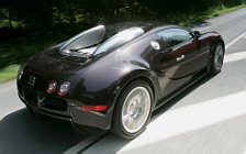   Bugatti Veyron - 2005