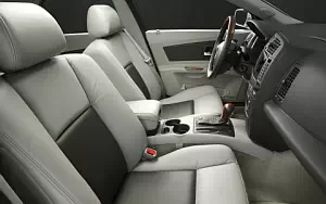   Cadillac CTS - 2004
