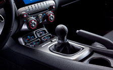Обои автомобили Chevrolet Camaro Convertible - 2011