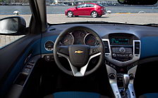 Обои автомобили Chevrolet Cruze Hatchback - 2011