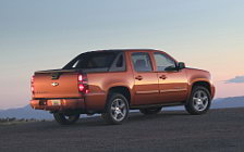 Обои Chevrolet Avalanche LTZ 2007