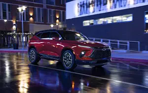 Обои автомобили Chevrolet Blazer RS - 2022