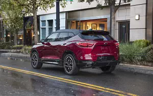 Обои автомобили Chevrolet Blazer RS - 2022