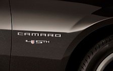 Обои автомобили Chevrolet Camaro 45th Anniversary Special Edition - 2011