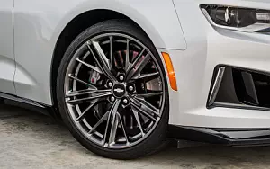   Chevrolet Camaro ZL1 - 2016