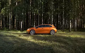   Chevrolet Cruze Premier RS Hatchback - 2017
