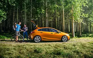   Chevrolet Cruze Premier RS Hatchback - 2017