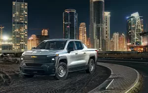   Chevrolet Silverado EV WT Crew Cab - 2023